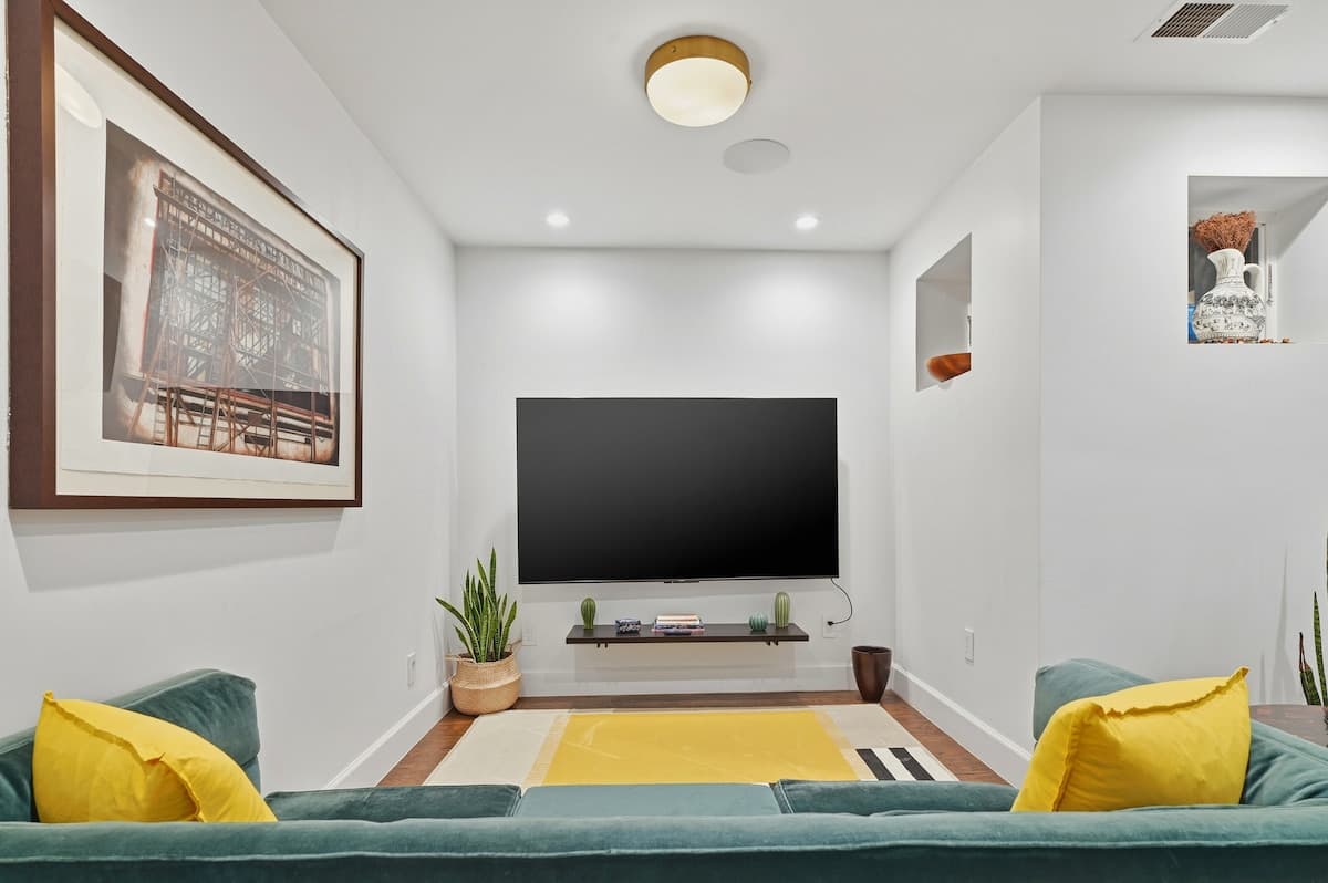 Zen Garden 2BR Retreat • Outdoor Lounge • NearBART - Photo 2