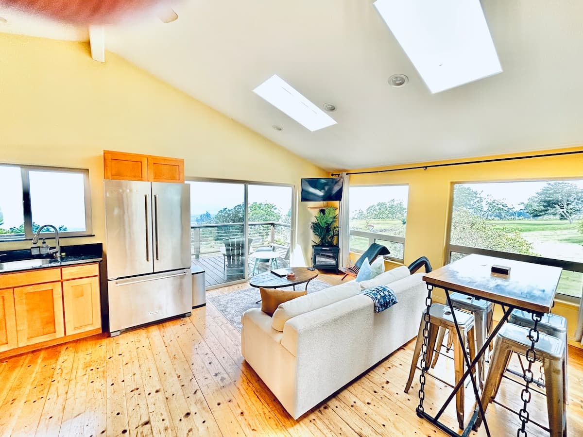 Oceanview Cottage away from heat! w/ County Permit - Photo 1