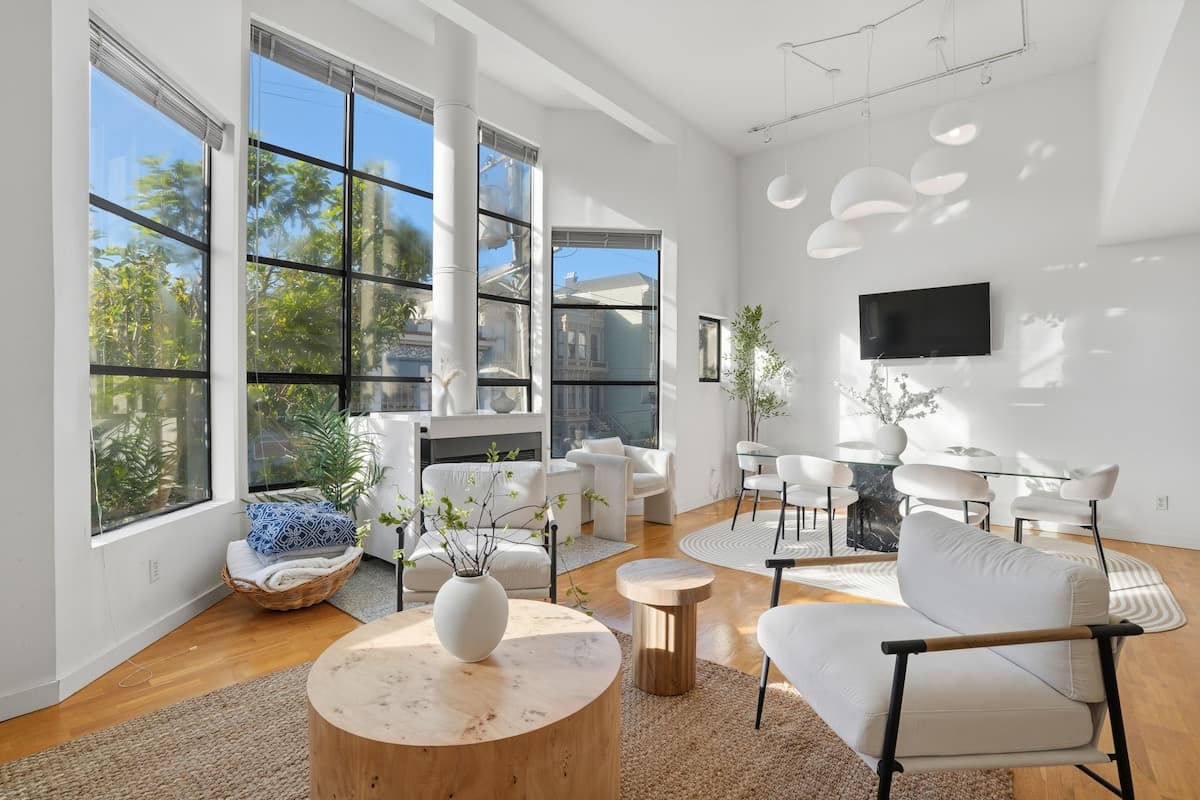 Spacious Hayes Valley Condo, Sleeps 6, Work-Ready - Photo 1