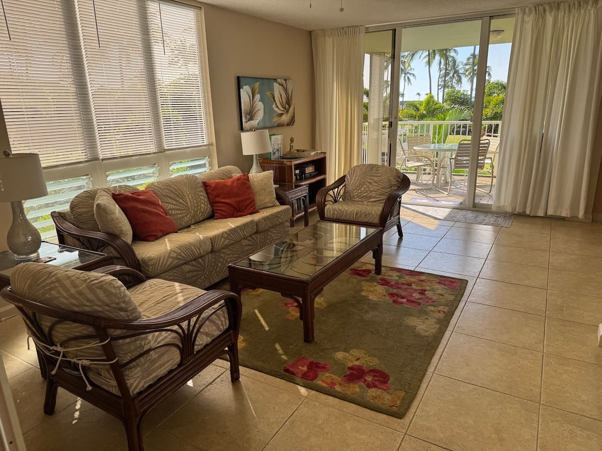 Condo in Princeville · ★4.84 · 1 bedroom · 2 beds · 2 baths - Photo 2