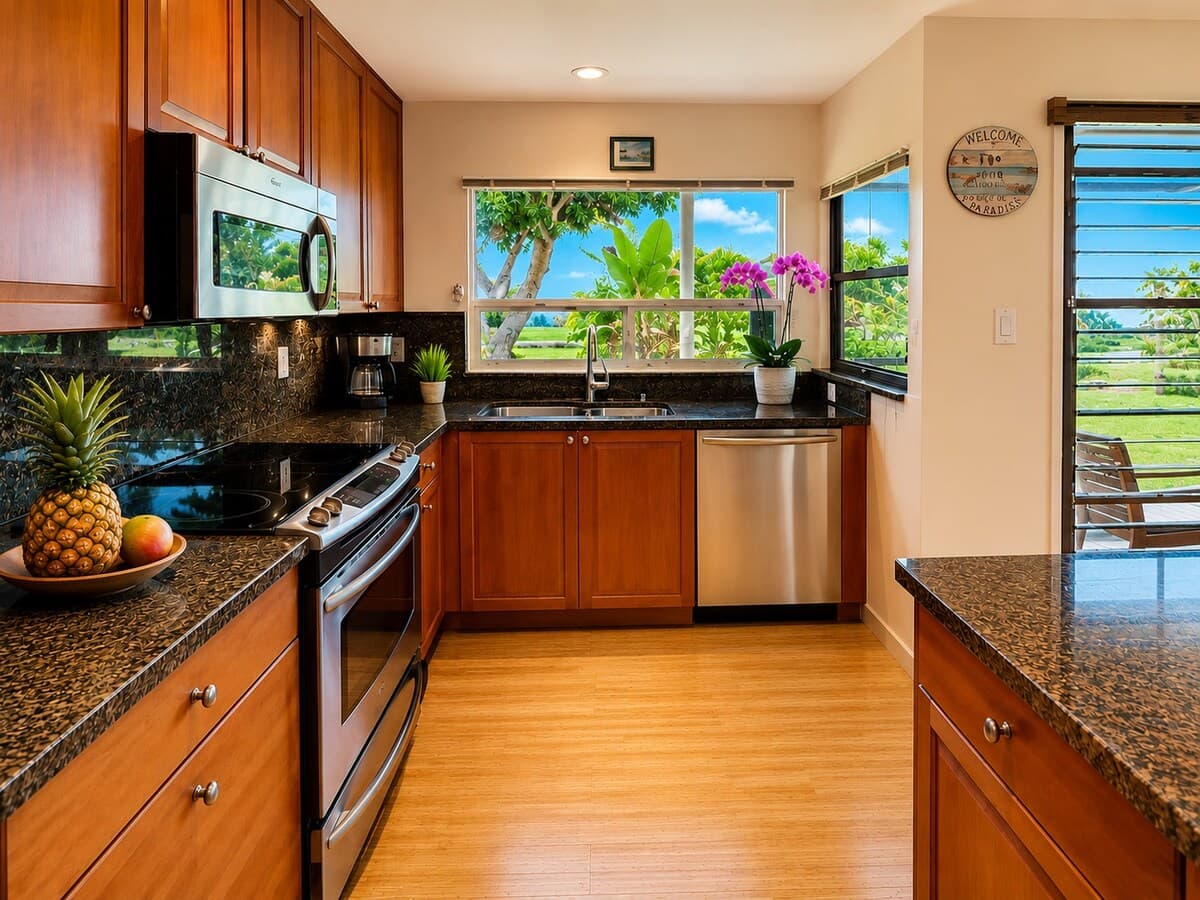 Condo in Kihei · ★4.88 · 2 bedrooms · 2 beds · 2 baths - Photo 3