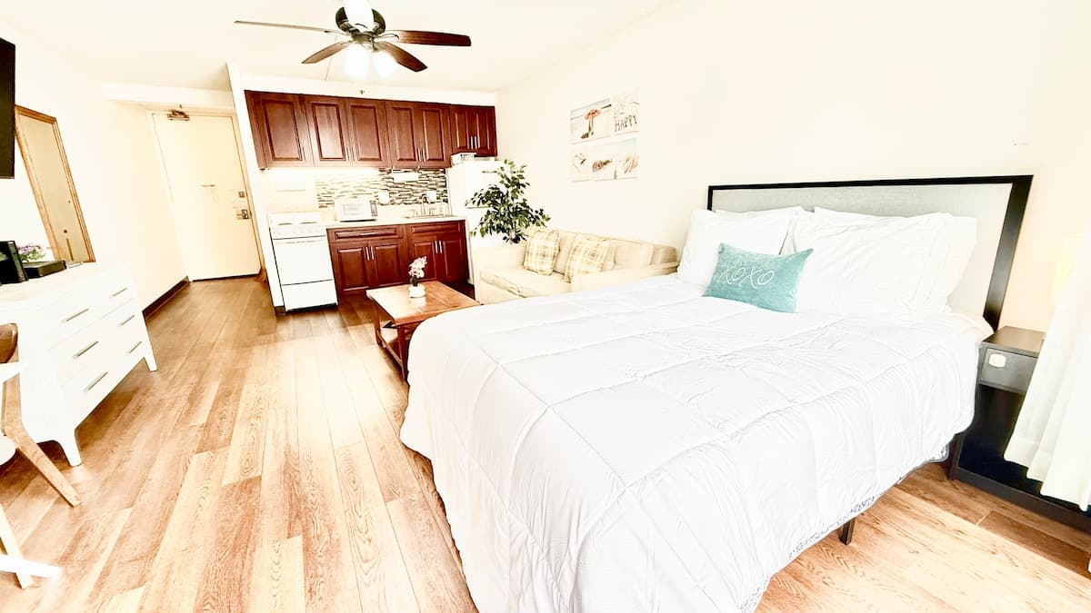 Free parking Marine Surf Comfy Central Studio - Photo 3