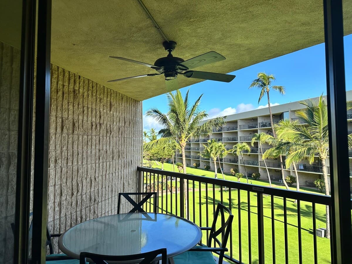 Condo in Kihei · ★4.67 · 1 bedroom · 3 beds · 2 baths - Photo 2