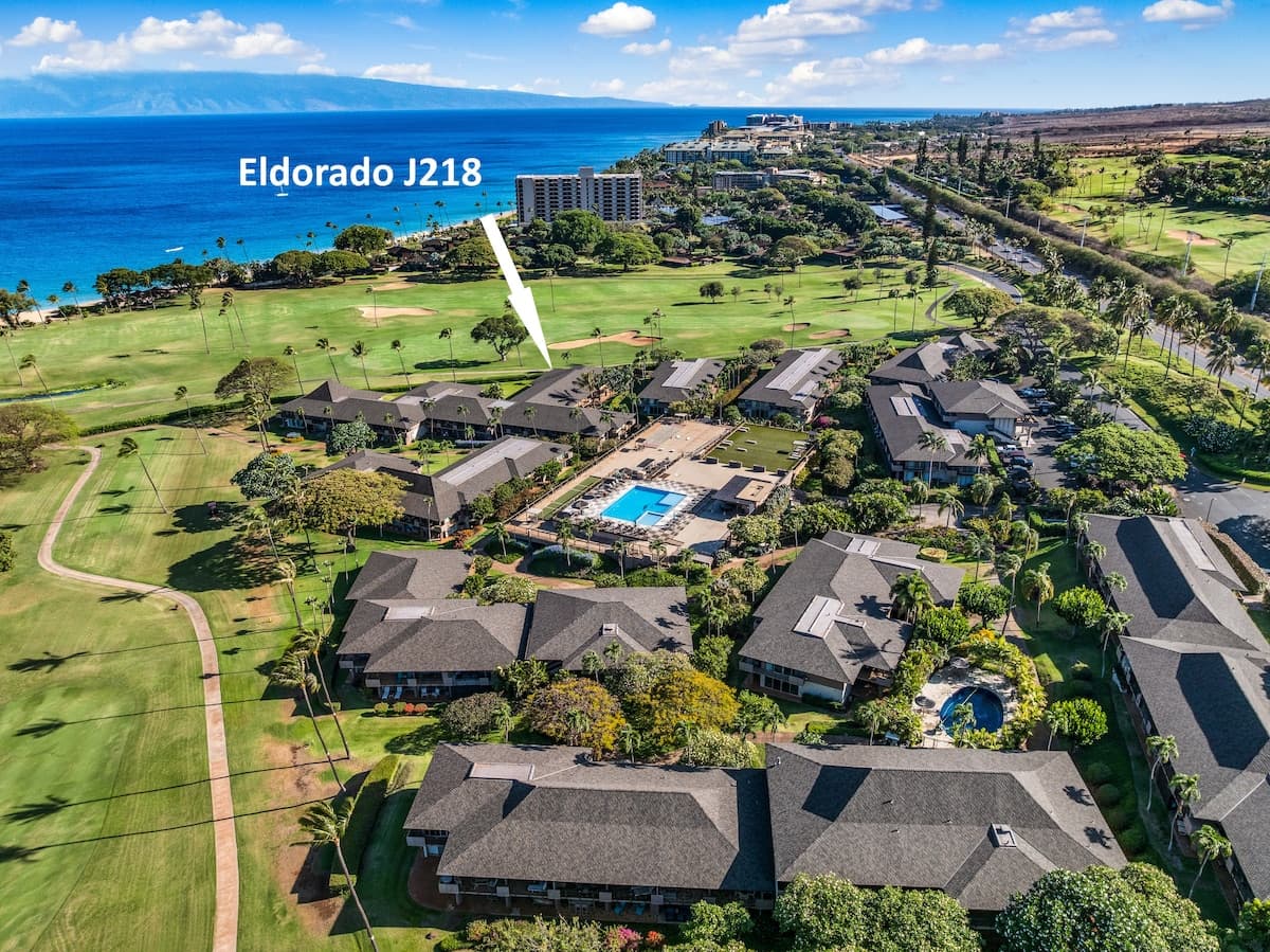 Condo in Lahaina · ★4.77 · 1 bedroom · 2 beds · 1 bath - Photo 5