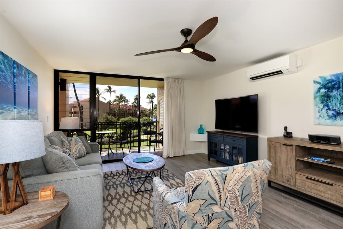 Condo in Kihei · ★5.0 · 1 bedroom · 2 beds · 2 private baths - Photo 3
