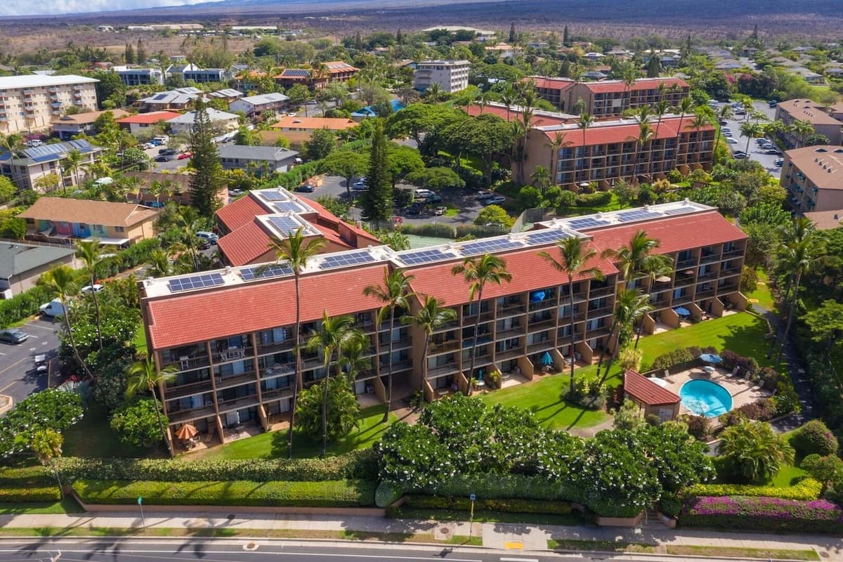Condo in Kihei · ★4.84 · 1 bedroom · 1 bed · 1 bath - Photo 4