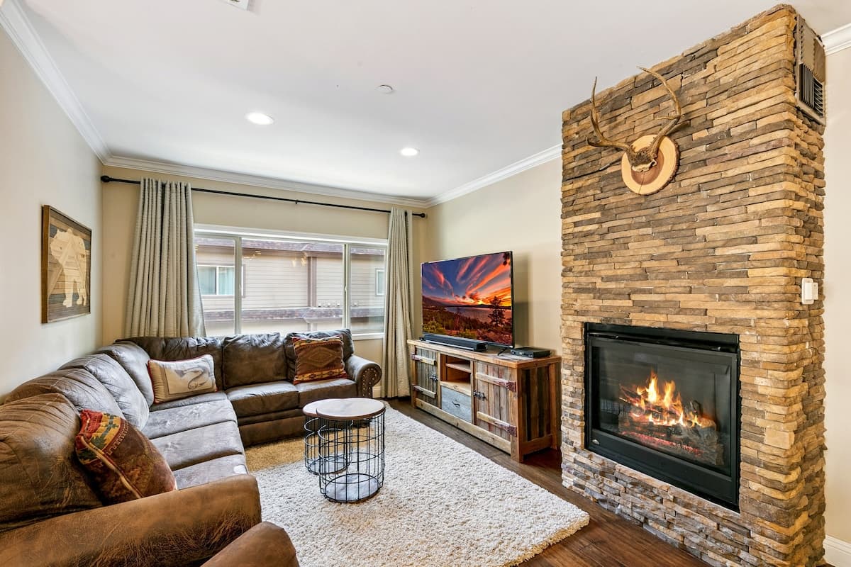 Steps to Heavenly Gondola, Modern Townhome - Photo 1