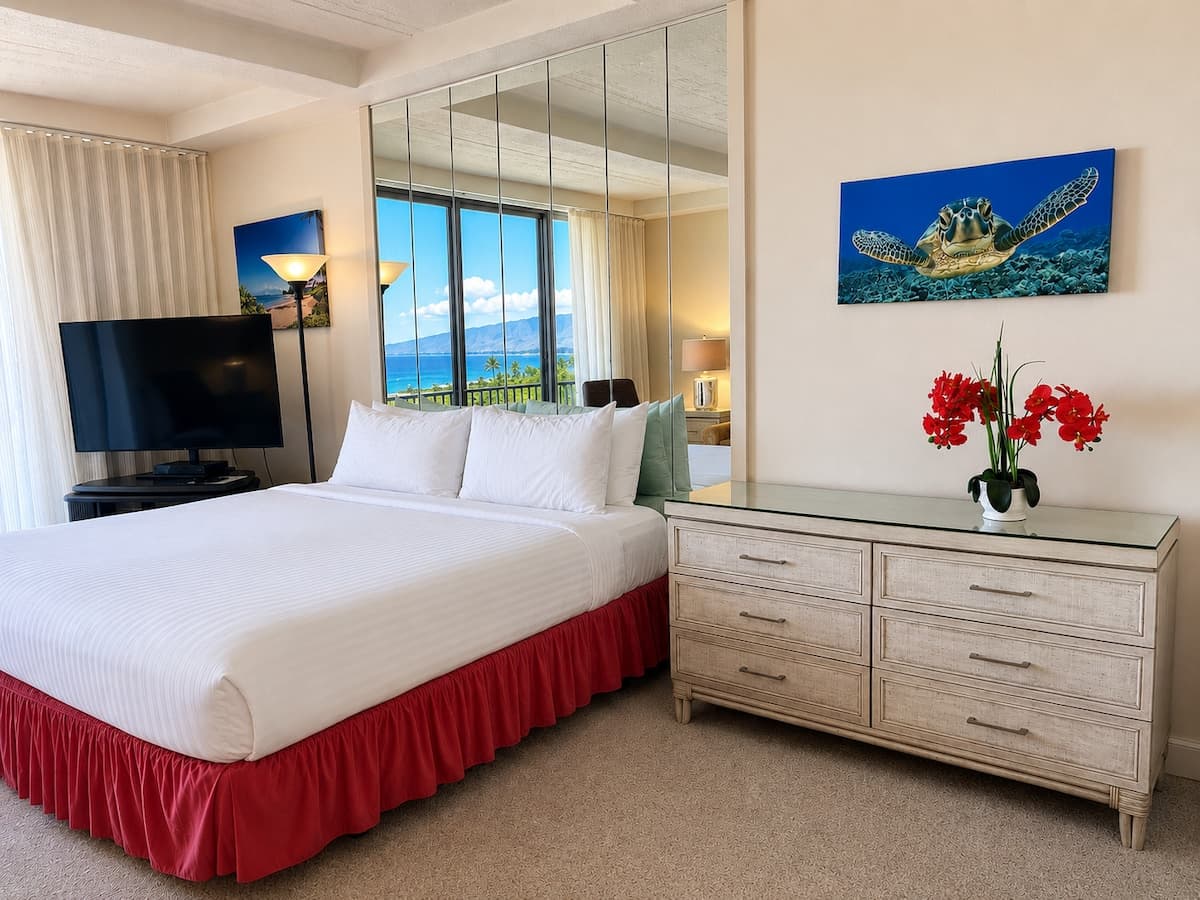 Condo in Lahaina · ★4.88 · Studio · 1 bath - Photo 5