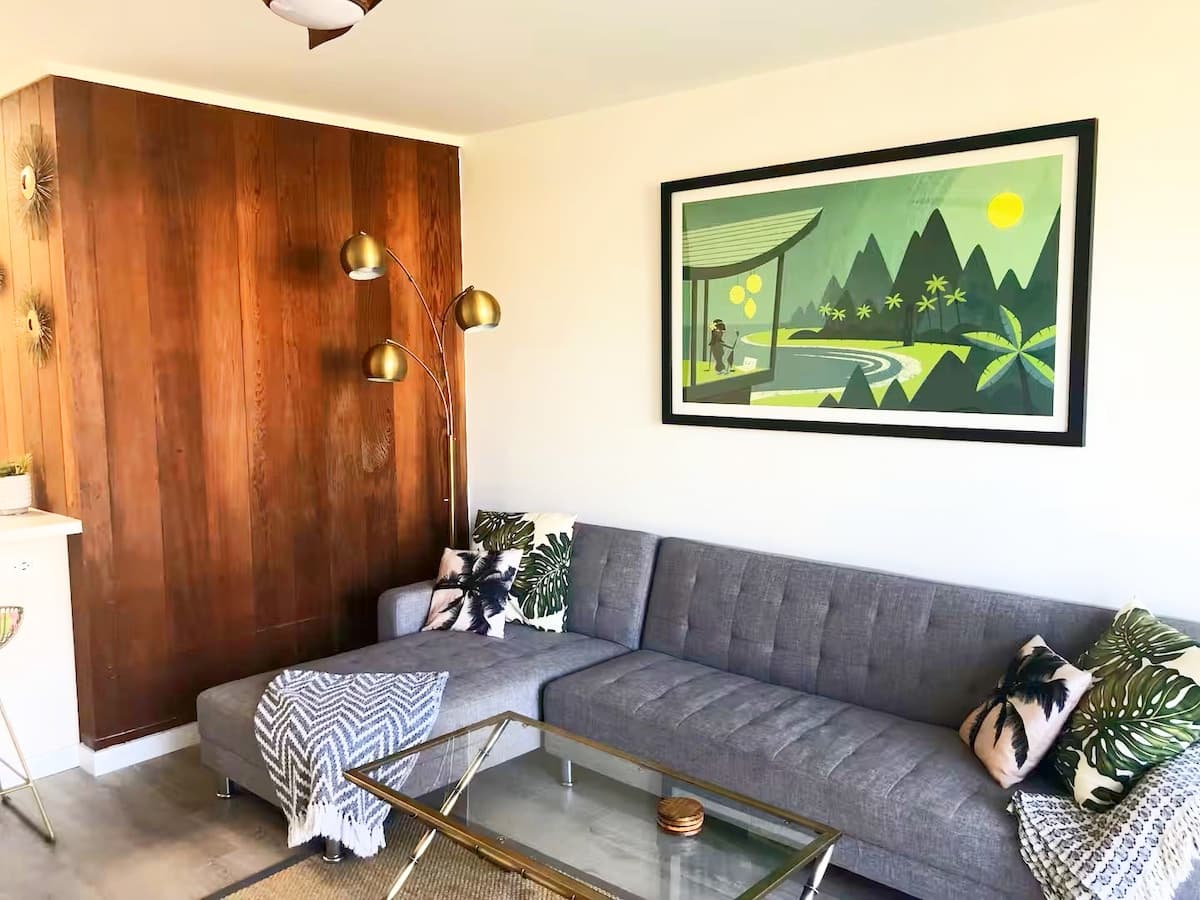 Condo in Paia · ★4.83 · 1 bedroom · 1 bed · 1 bath - Photo 5
