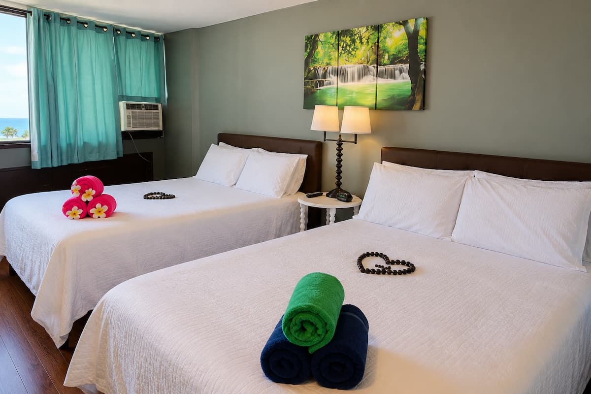 Condo in Honolulu · ★4.84 · 1 bedroom · 2 beds · 1 private bath - Photo 1