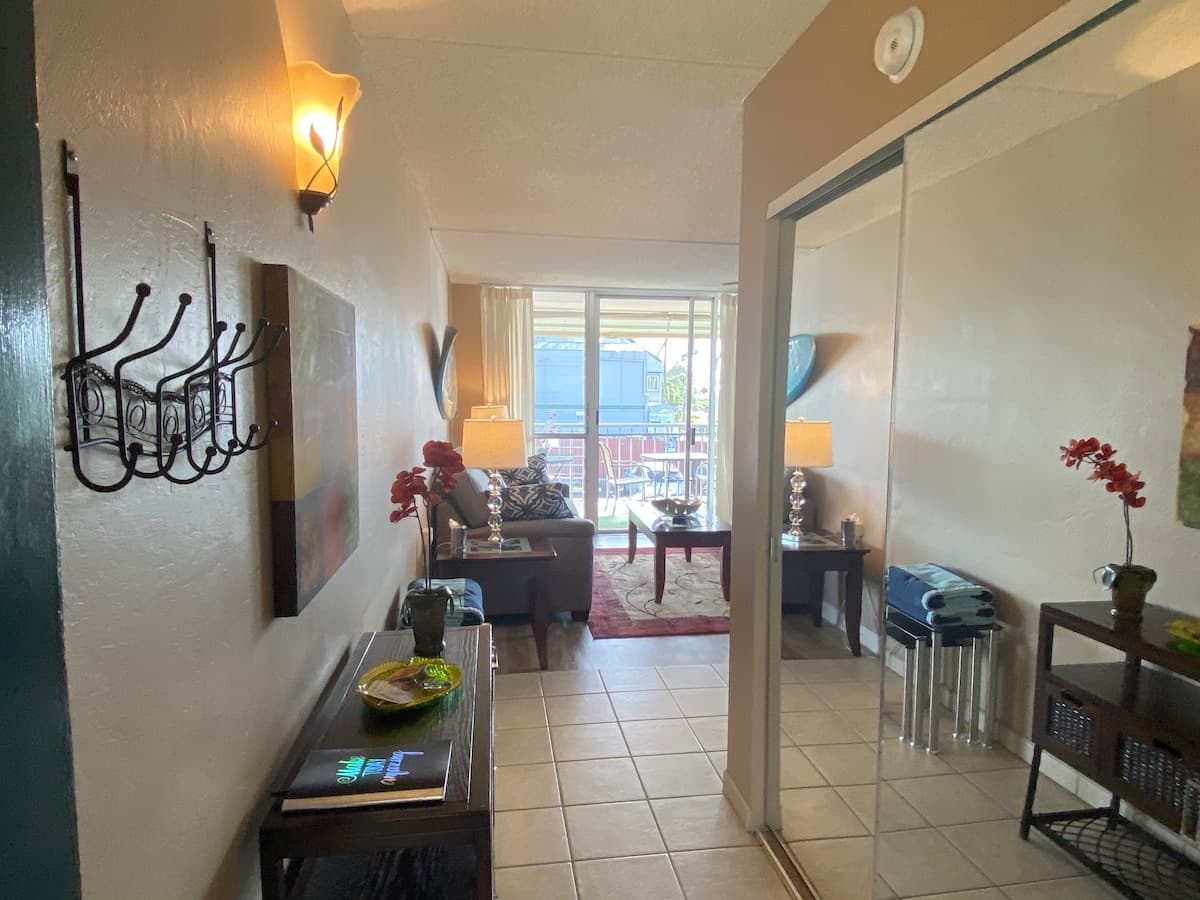 Condo in Kihei · ★4.84 · 1 bedroom · 3 beds · 1 private bath - Photo 5