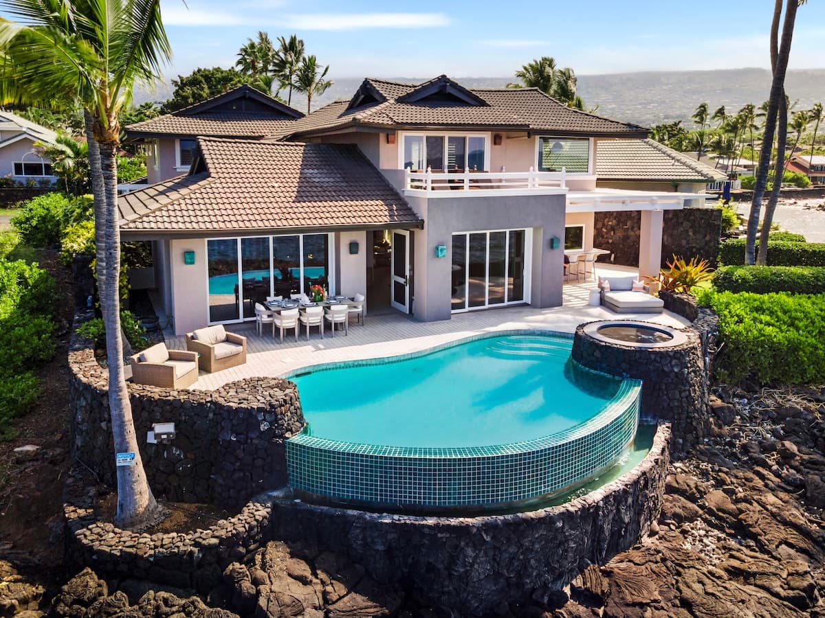 Home in Kailua-Kona · ★4.91 · 3 bedrooms · 3 beds · 3.5 baths - Photo 1