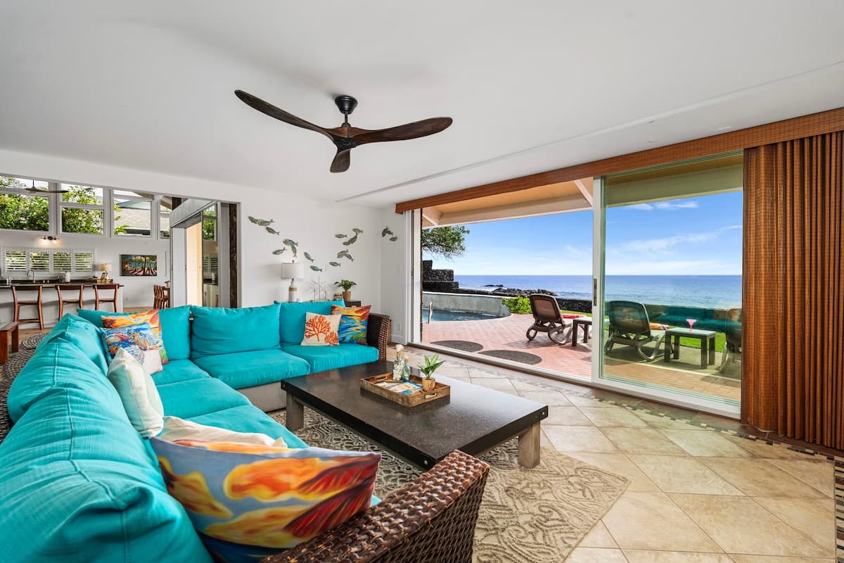 Home in Kailua-Kona · ★4.94 · 5 bedrooms · 11 beds · 6 baths - Photo 5