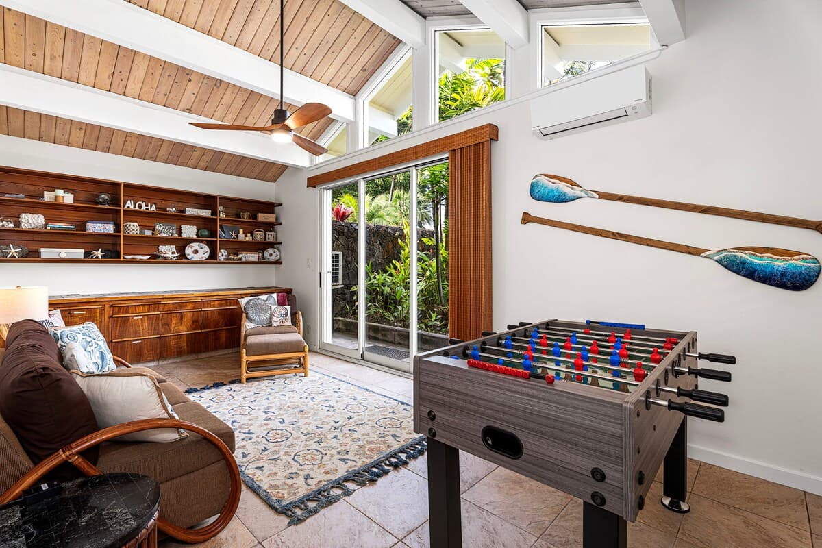 Home in Kailua-Kona · ★4.94 · 5 bedrooms · 11 beds · 6 baths - Photo 4