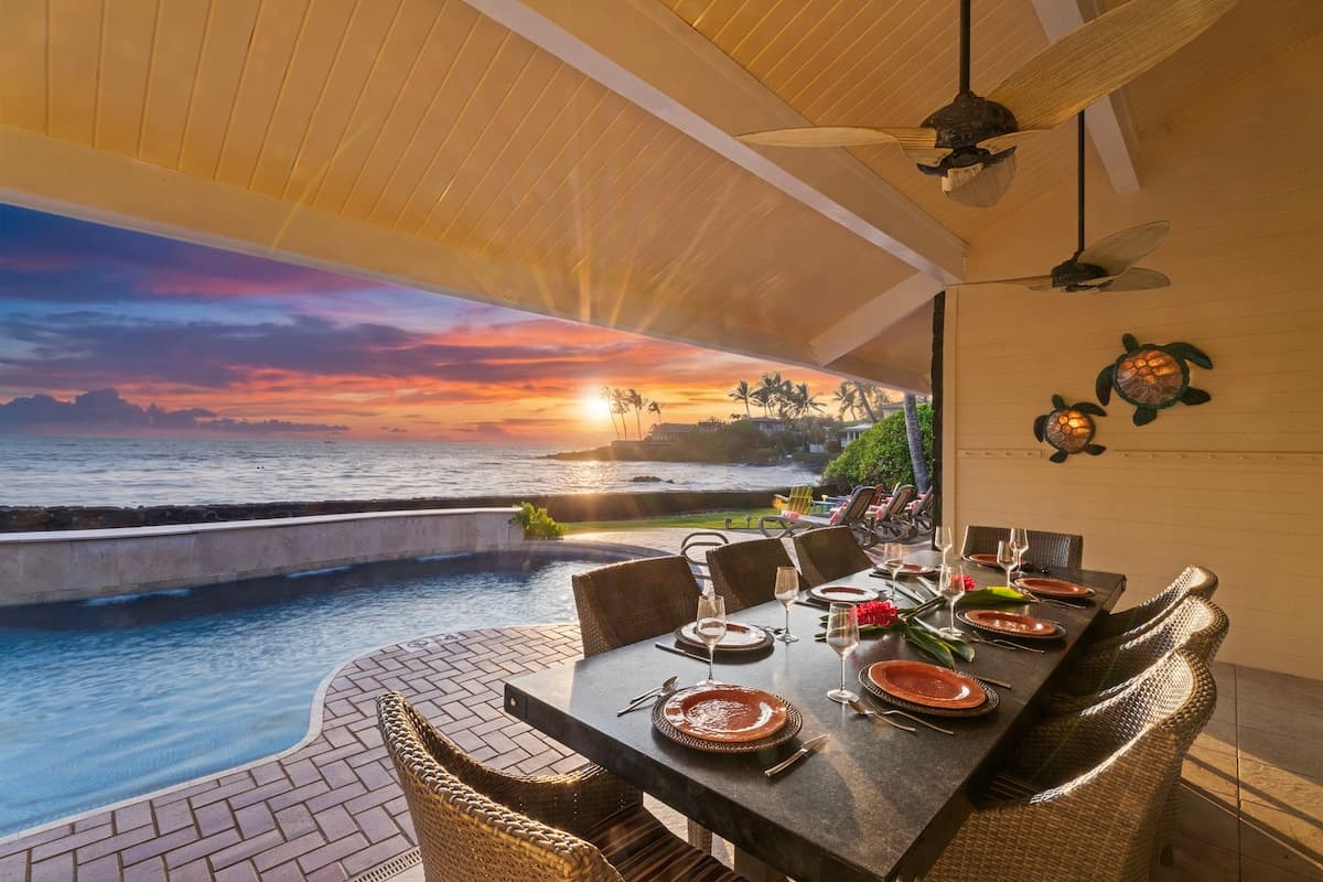 Home in Kailua-Kona · ★4.94 · 5 bedrooms · 11 beds · 6 baths - Photo 1