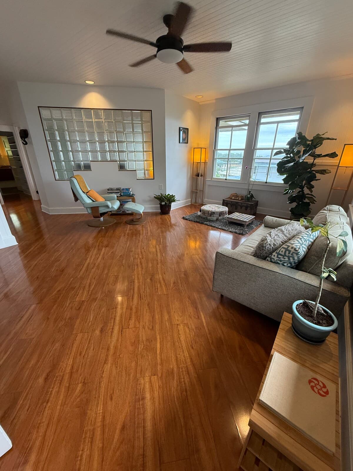 Home in Hilo · ★4.82 · 2 bedrooms · 2 beds · 1 bath - Photo 4