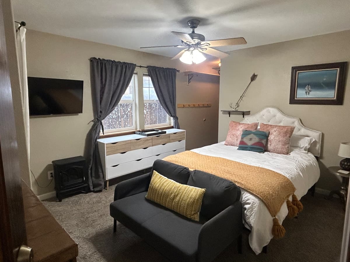 Pet-Friendly Home with Hot Tub Near Downtown - Photo 1