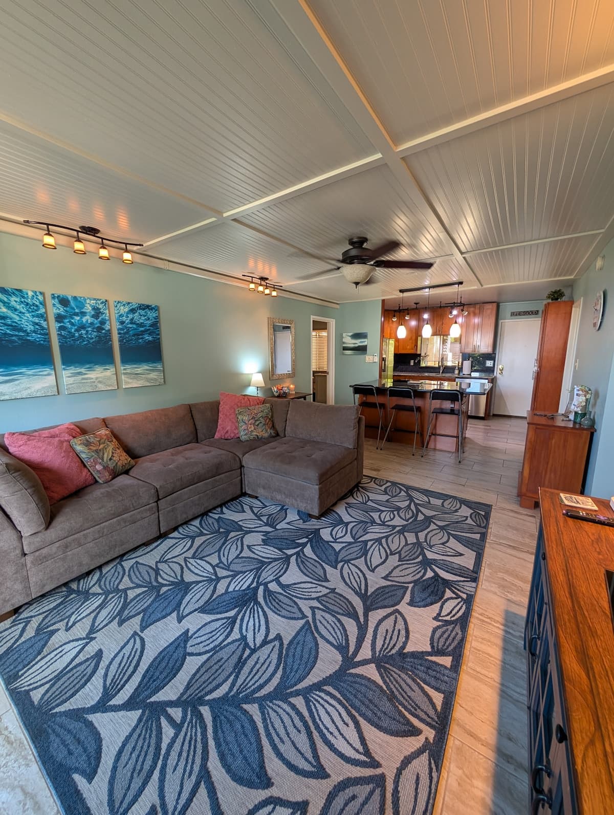 Condo in Kihei · ★4.89 · 3 bedrooms · 3 beds · 3 private baths - Photo 5