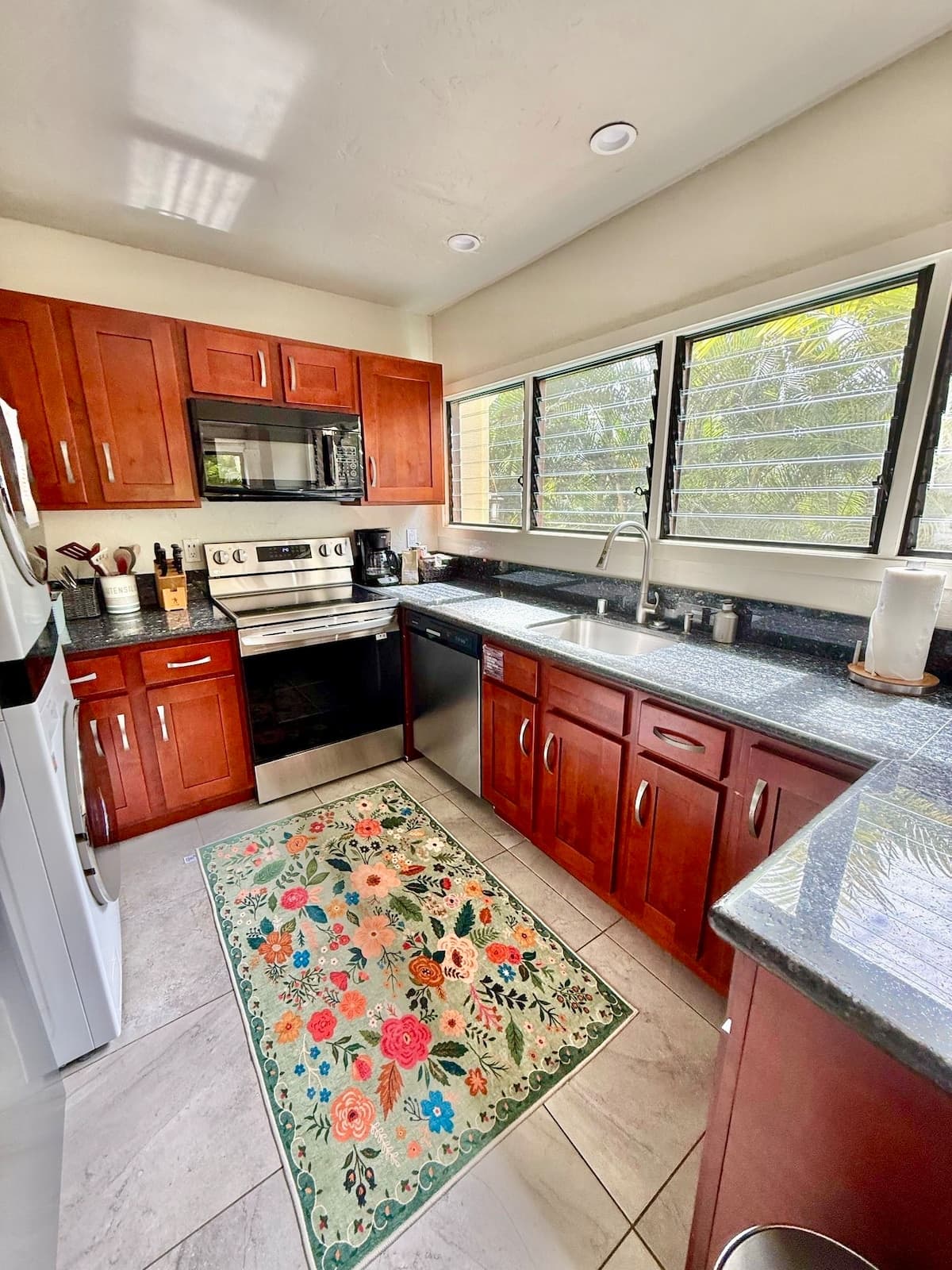 Condo in Princeville · ★4.85 · 1 bedroom · 2 beds · 1 private bath - Photo 5