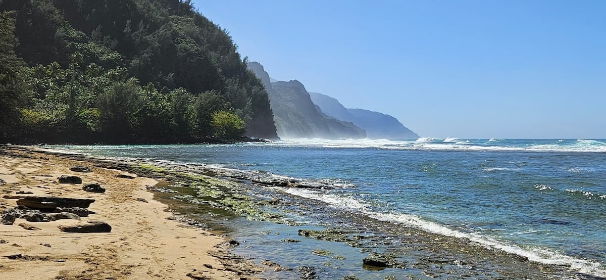 Condo in Princeville · ★4.85 · 3 bedrooms · 3 beds · 2 private baths - Photo 4
