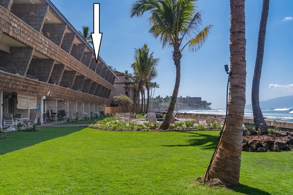Condo in Lahaina · ★4.11 · 2 bedrooms · 4 beds · 2 baths - Photo 5