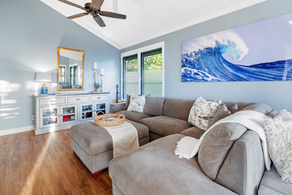 CLASSIC HAWAIIAN COTTAGE - Photo 2