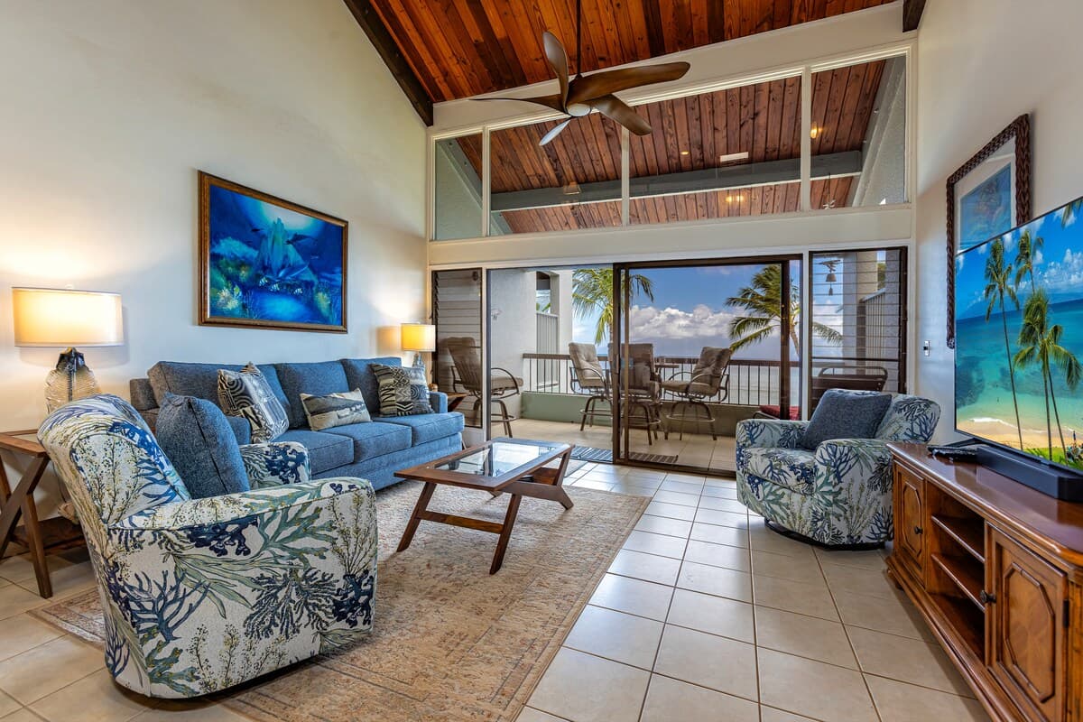 Condo in Lahaina · ★4.67 · 2 bedrooms · 3 beds · 2 baths - Photo 2