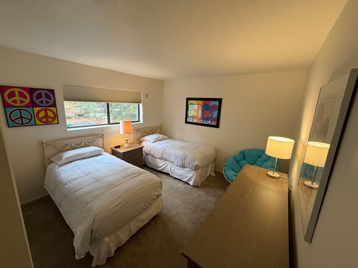 Condo in Incline Village · ★4.33 · 3 bedrooms · 4 beds · 2.5 private baths - Photo 3