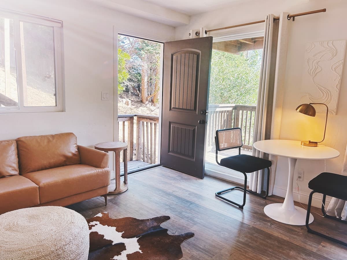 Sausalito Studio • Light-Filled Escape With Views - Photo 3