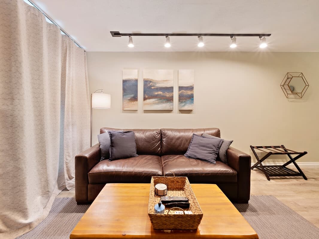 Condo in Kailua-Kona · ★4.8 · Studio · 1 bed · 1 private bath - Photo 3