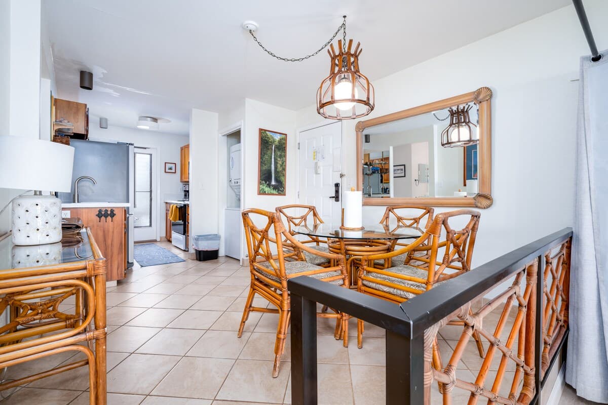 Condo in Kihei · ★4.92 · 1 bedroom · 2 beds · 2 baths - Photo 3