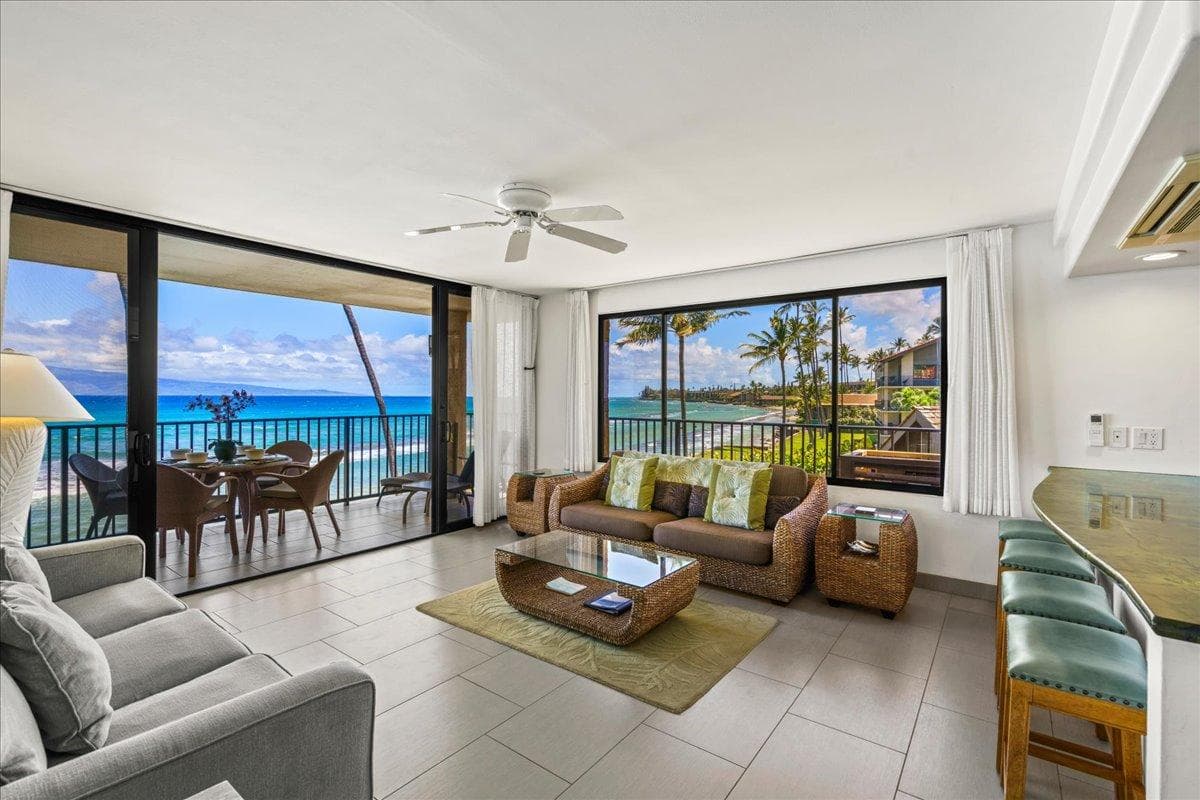 Condo in Lahaina · ★4.93 · 1 bedroom · 2 beds · 1 private bath - Photo 1