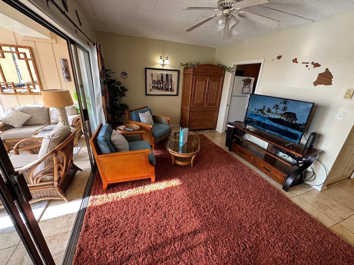 Condo in Kailua-Kona · ★4.77 · 1 bedroom · 2 beds · 1 bath - Photo 4