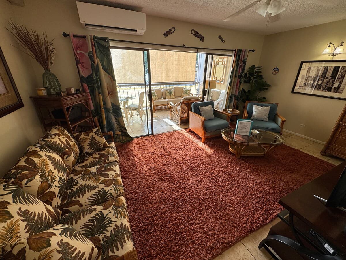 Condo in Kailua-Kona · ★4.77 · 1 bedroom · 2 beds · 1 bath - Photo 2