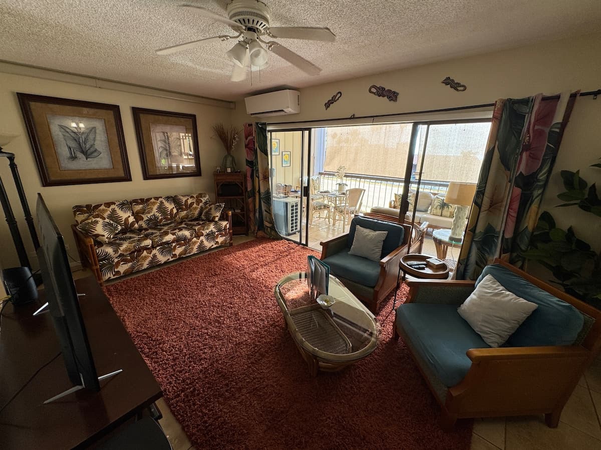 Condo in Kailua-Kona · ★4.77 · 1 bedroom · 2 beds · 1 bath - Photo 3
