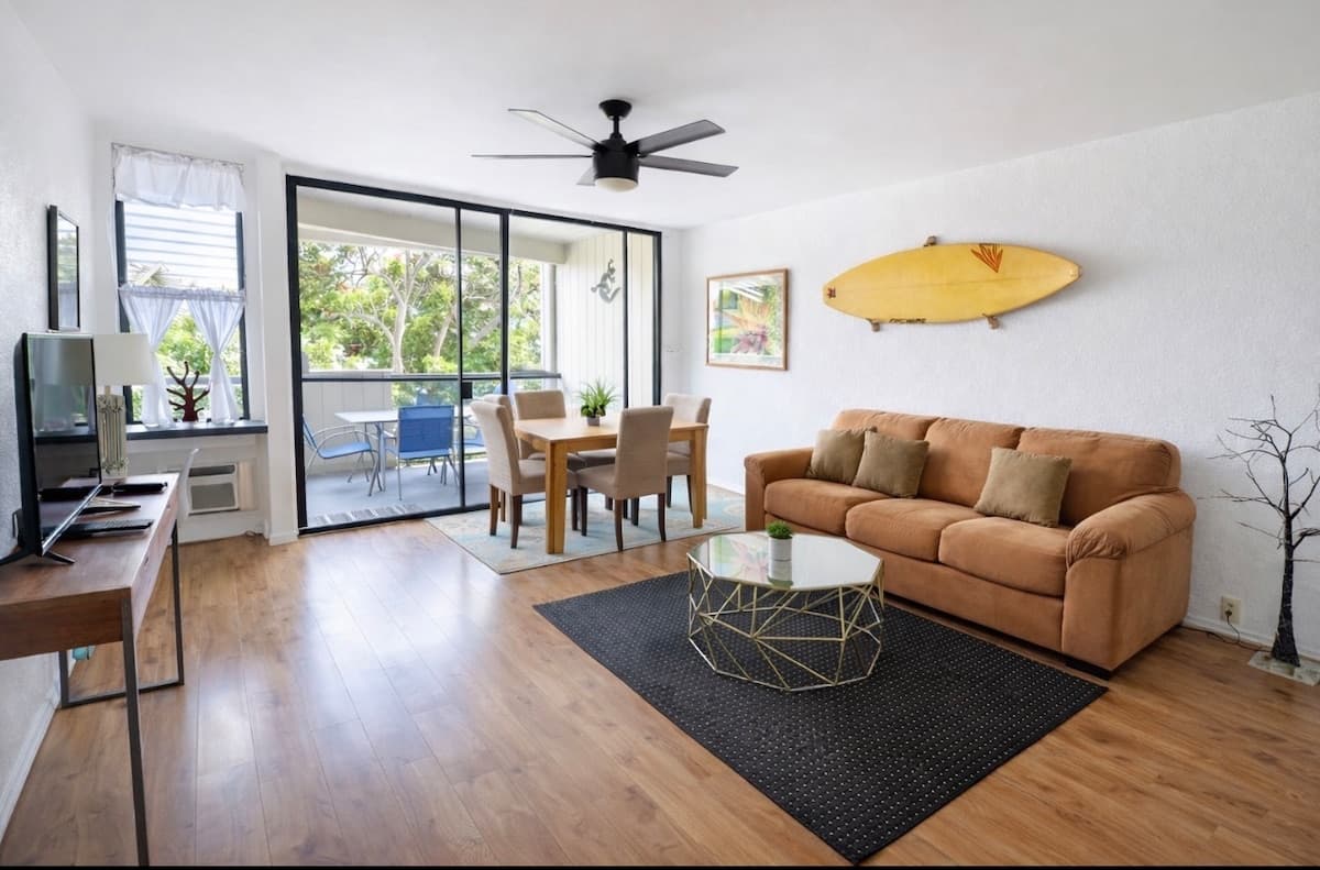 Condo in Kailua-Kona · ★4.69 · 1 bedroom · 2 beds · 1 bath - Photo 2