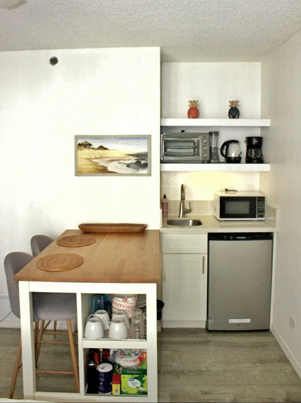 Cute Waikiki Studio with Free Parking - Photo 3