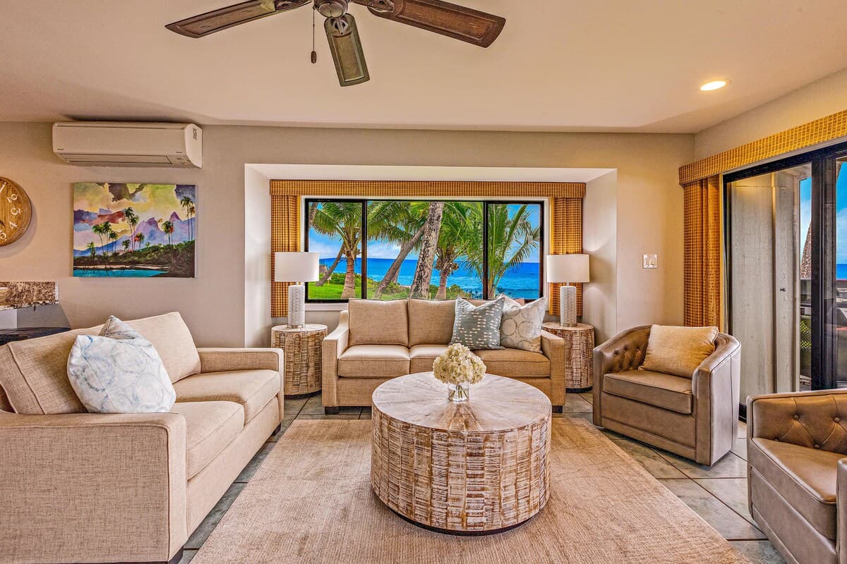 Condo in Lahaina · ★5.0 · 2 bedrooms · 5 beds · 3 baths - Photo 4