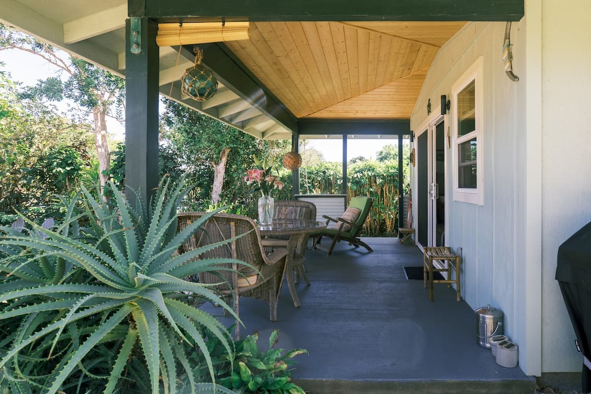 Guesthouse in Hawi · ★4.96 · Studio · 1 bed · 1 private bath - Photo 1