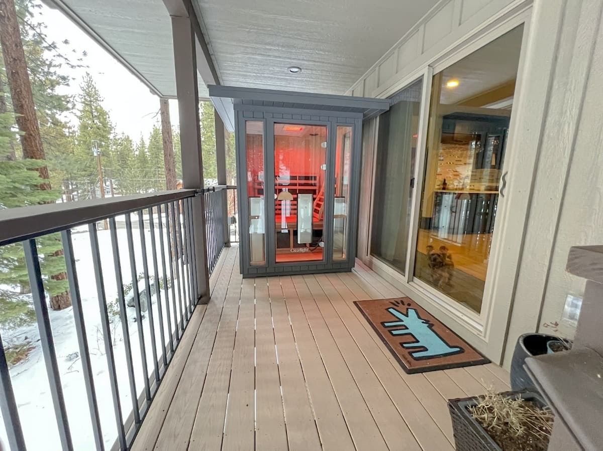 Luxury Modern Forest Retreat with Sauna & Decks - Photo 4