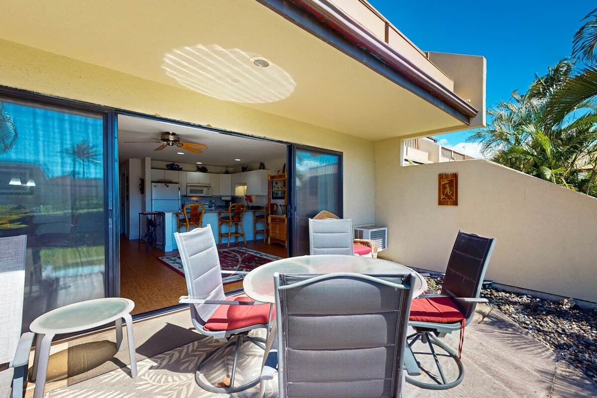 Condo in Kihei · ★4.28 · 2 bedrooms · 3 beds · 2 shared baths - Photo 3