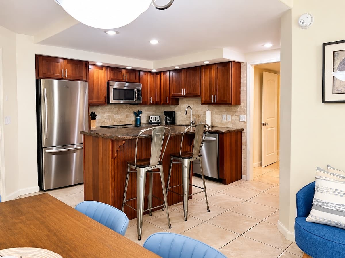 Condo in Kihei · ★4.72 · 3 bedrooms · 5 beds · 3 baths - Photo 5