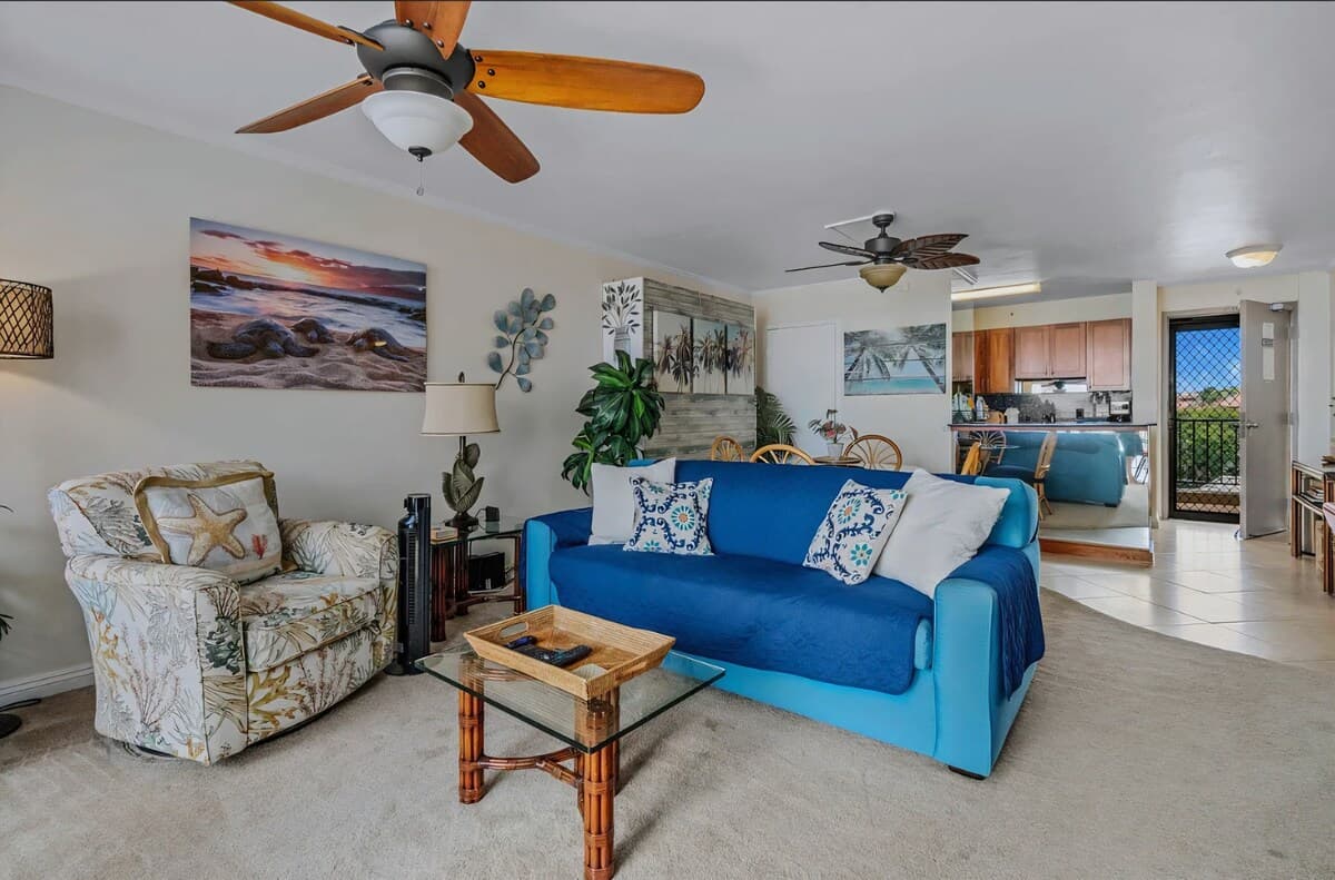 Condo in Lahaina · ★4.95 · 1 bedroom · 2 beds · 1 bath - Photo 4
