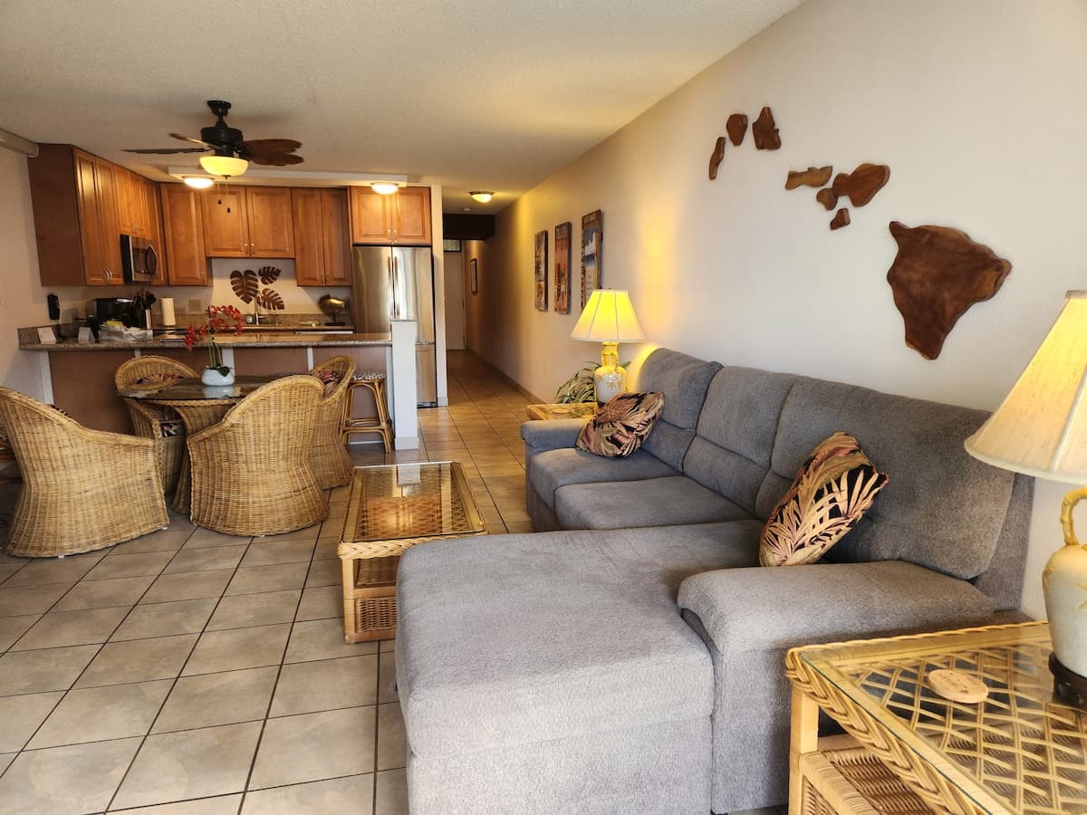 Condo in Kihei · ★4.97 · 1 bedroom · 2 beds · 2 baths - Photo 2