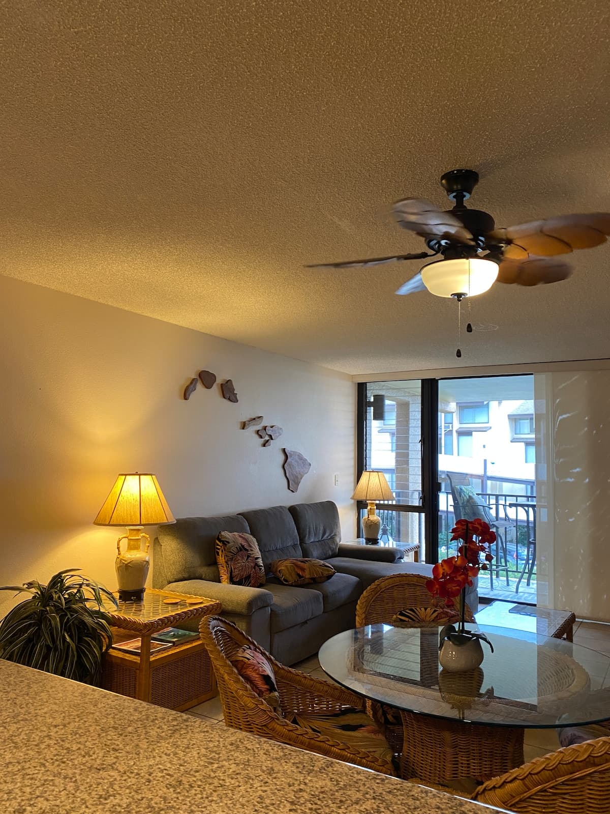 Condo in Kihei · ★4.97 · 1 bedroom · 2 beds · 2 baths - Photo 3