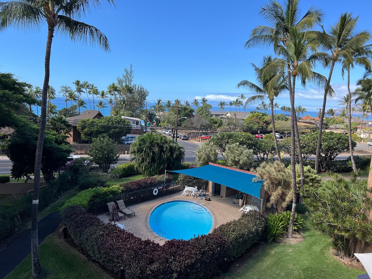 Ocean View Penthouse, Steps to World Class Beach - Photo 5