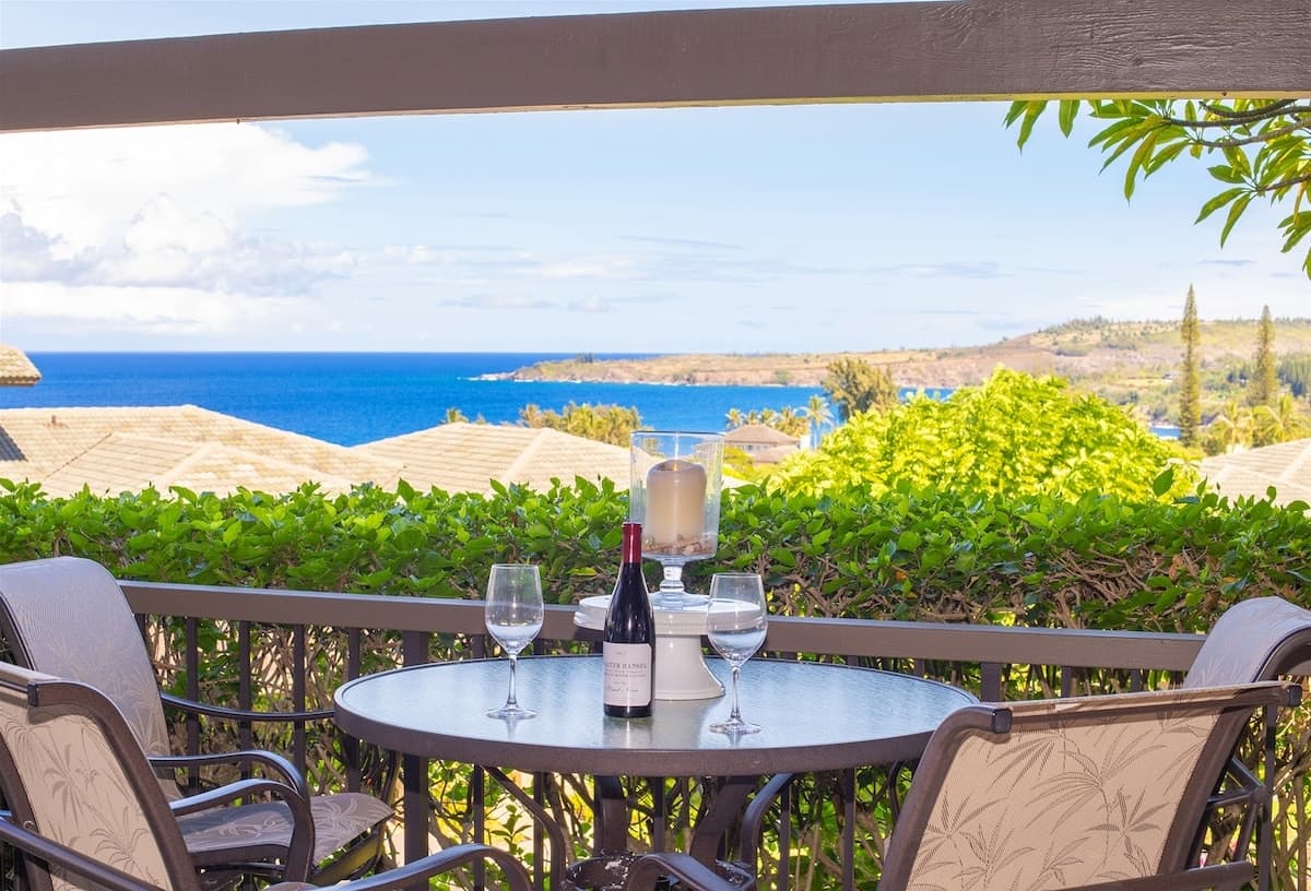 Villa in Lahaina · ★4.96 · 1 bedroom · 2 beds · 1.5 baths - Photo 2