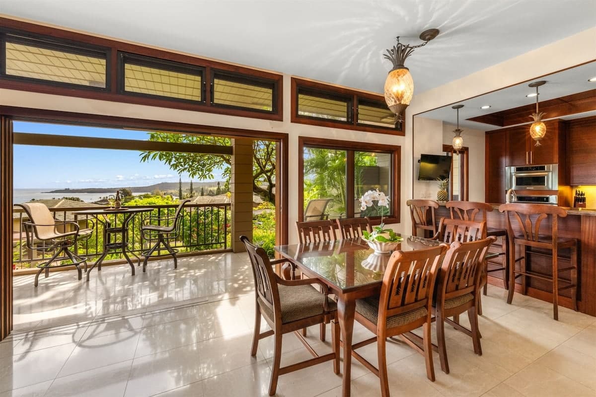 Villa in Lahaina · ★4.96 · 1 bedroom · 2 beds · 1.5 baths - Photo 1