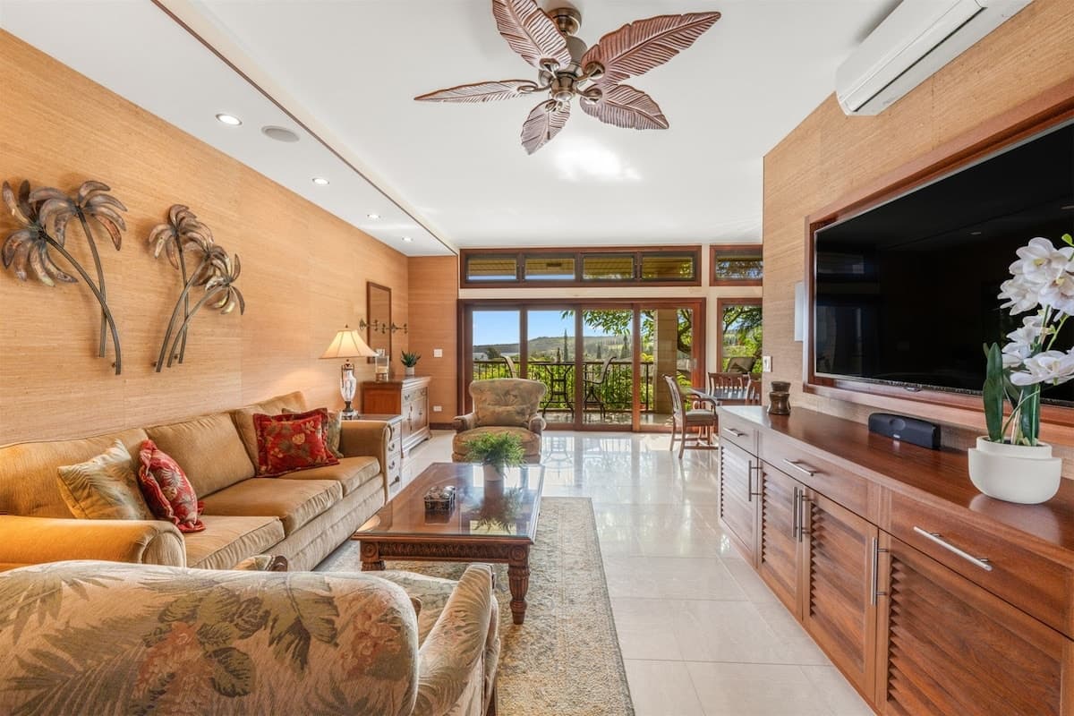 Villa in Lahaina · ★4.96 · 1 bedroom · 2 beds · 1.5 baths - Photo 3
