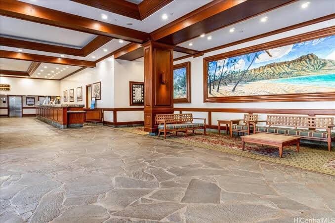Condo in Honolulu · ★4.63 · 1 bedroom · 3 beds · 1 private bath - Photo 3